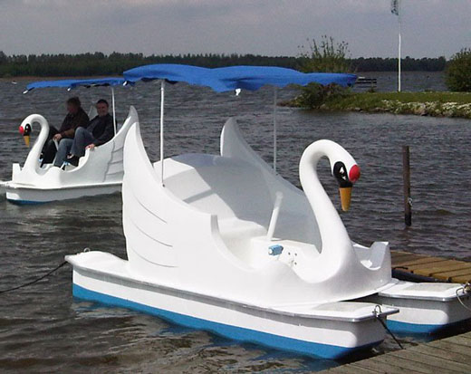 Grand swan paddle boats for park pools