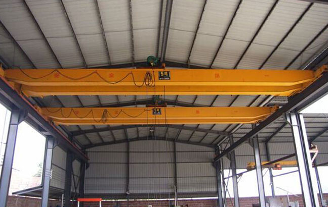 Quality overhead crane supplied by Ellsen